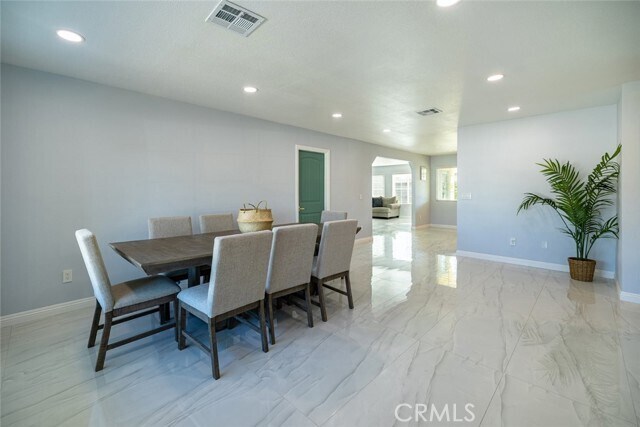 Foto del edificio - 2781 E San Angelo Rd