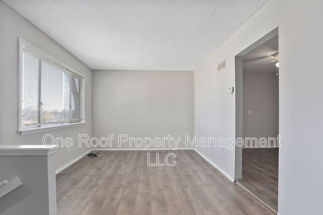 Building Photo - 1536 N 63rd Terrace