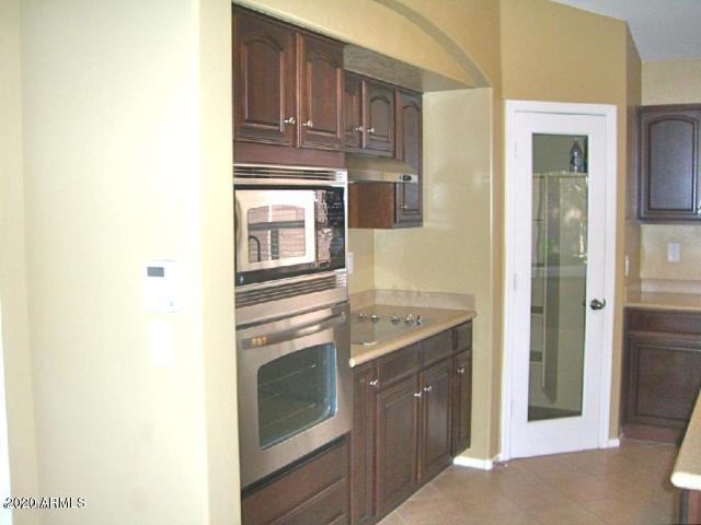 Building Photo - 2610 E Leiber Ln