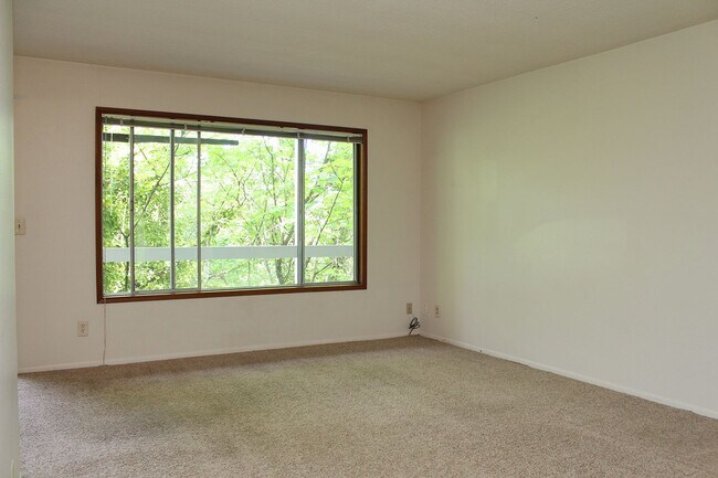 Foto del edificio - 1001 SW Woods St