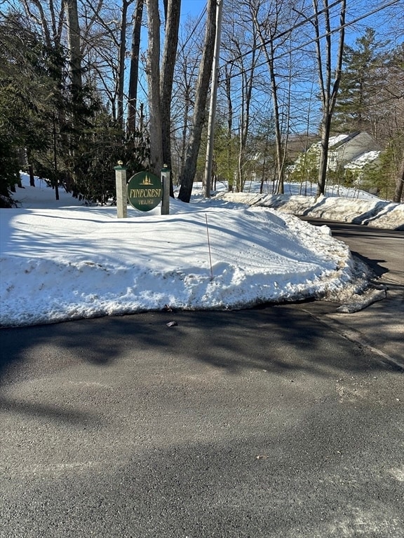 Building Photo - 63 Pinecrest Village