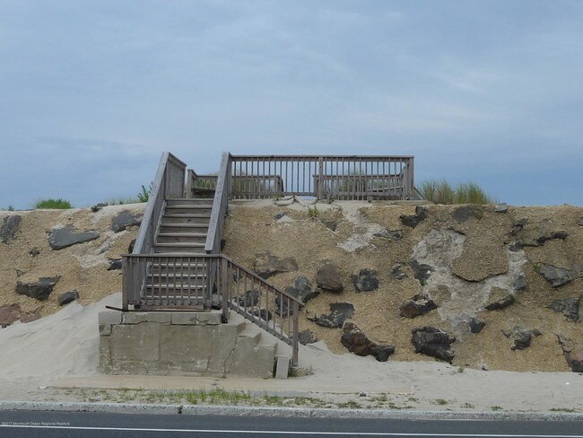 Building Photo - 148 Ocean Ave