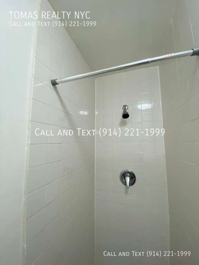 Photo - 142 School St Apartment