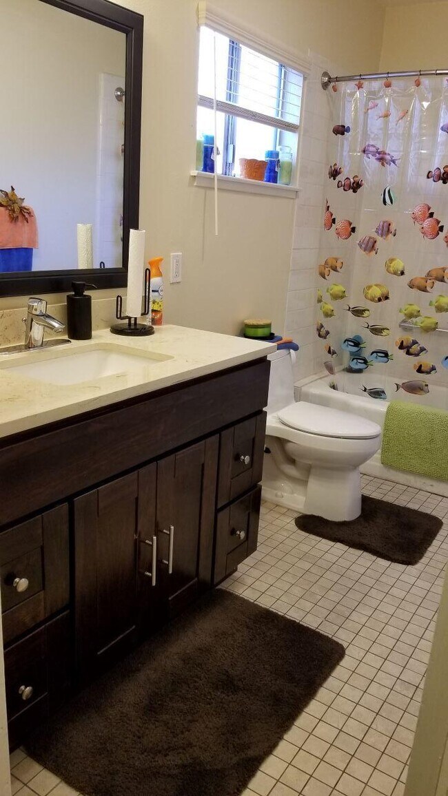 Building Photo - 1 bedroom in El Cerrito CA 94530