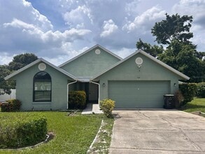 Building Photo - 470 Daisy Way