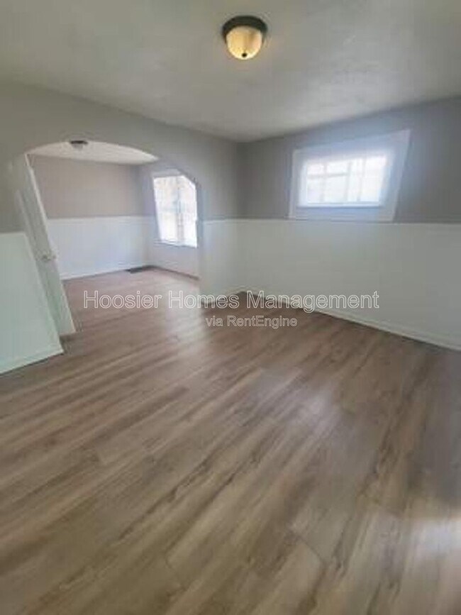 Foto del edificio - 1451 W 34th St