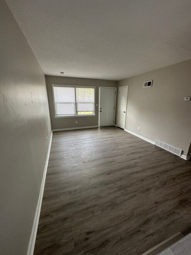 Foto del edificio - Cute 3 bedroom home move in ready