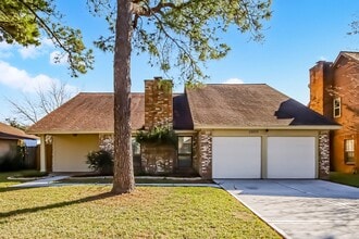 Building Photo - 10015 Waving Fields Dr