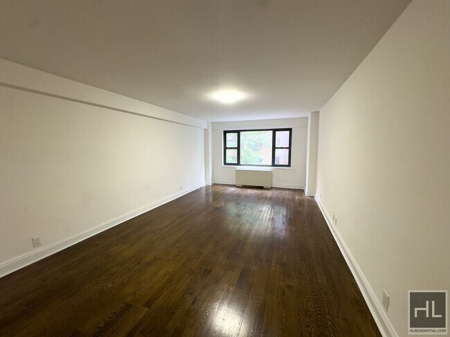 Foto del edificio - EAST 56 STREET