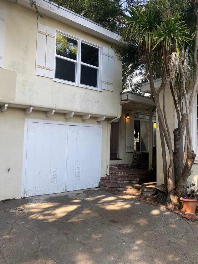 Foto principal - 2217 California St