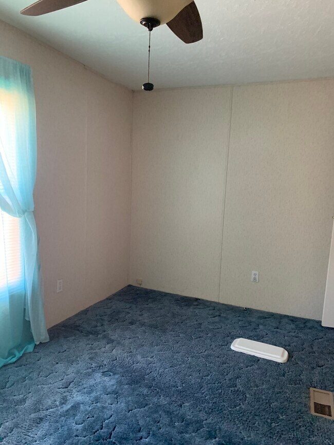 Foto del edificio - 1996 Fleetwood Lot 10