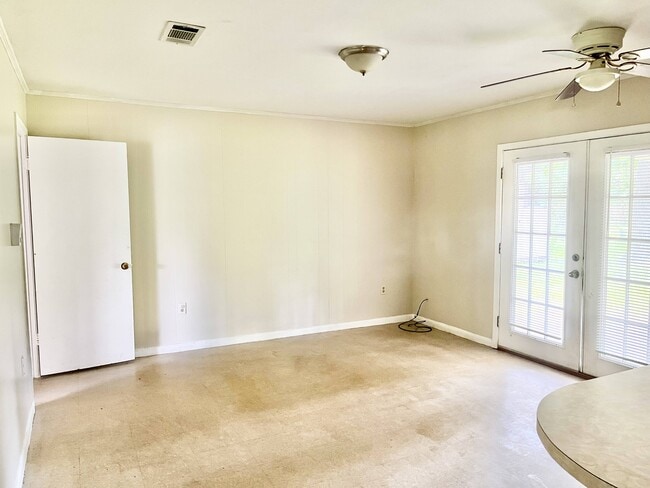 Building Photo - 11766 Willow Oak Ave