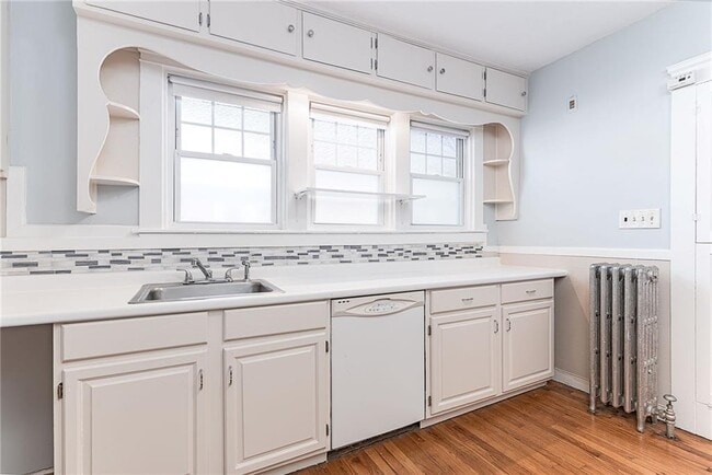 Building Photo - 30 Taft Ave