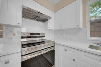 Building Photo - 2109 Nantucket Dr