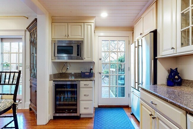 Foto del edificio - 127 Pinckney St