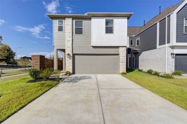 Building Photo - 31918 Holland Arbor Trl