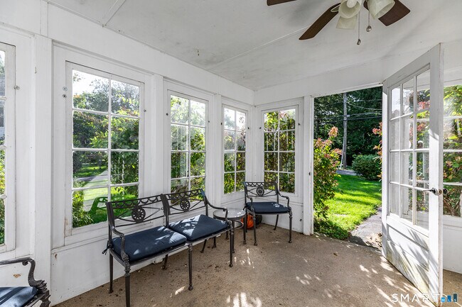 Foto del edificio - 99 Old South Rd