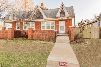 Building Photo - 802 NW 31st St