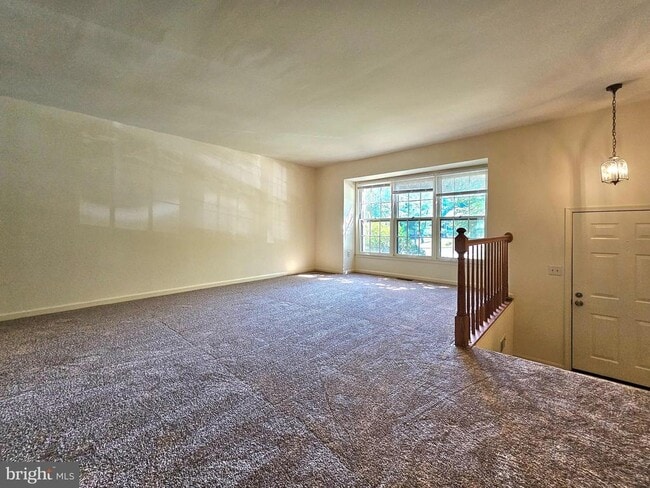 Building Photo - 4713 Gainsborough Dr