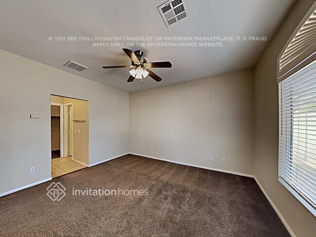 Foto del edificio - 948 Country Skies Ave