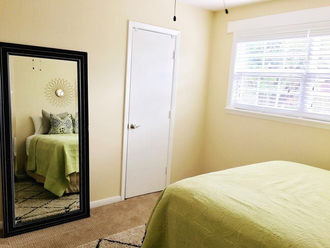 Foto del edificio - 821 Von Kolnitz Rd