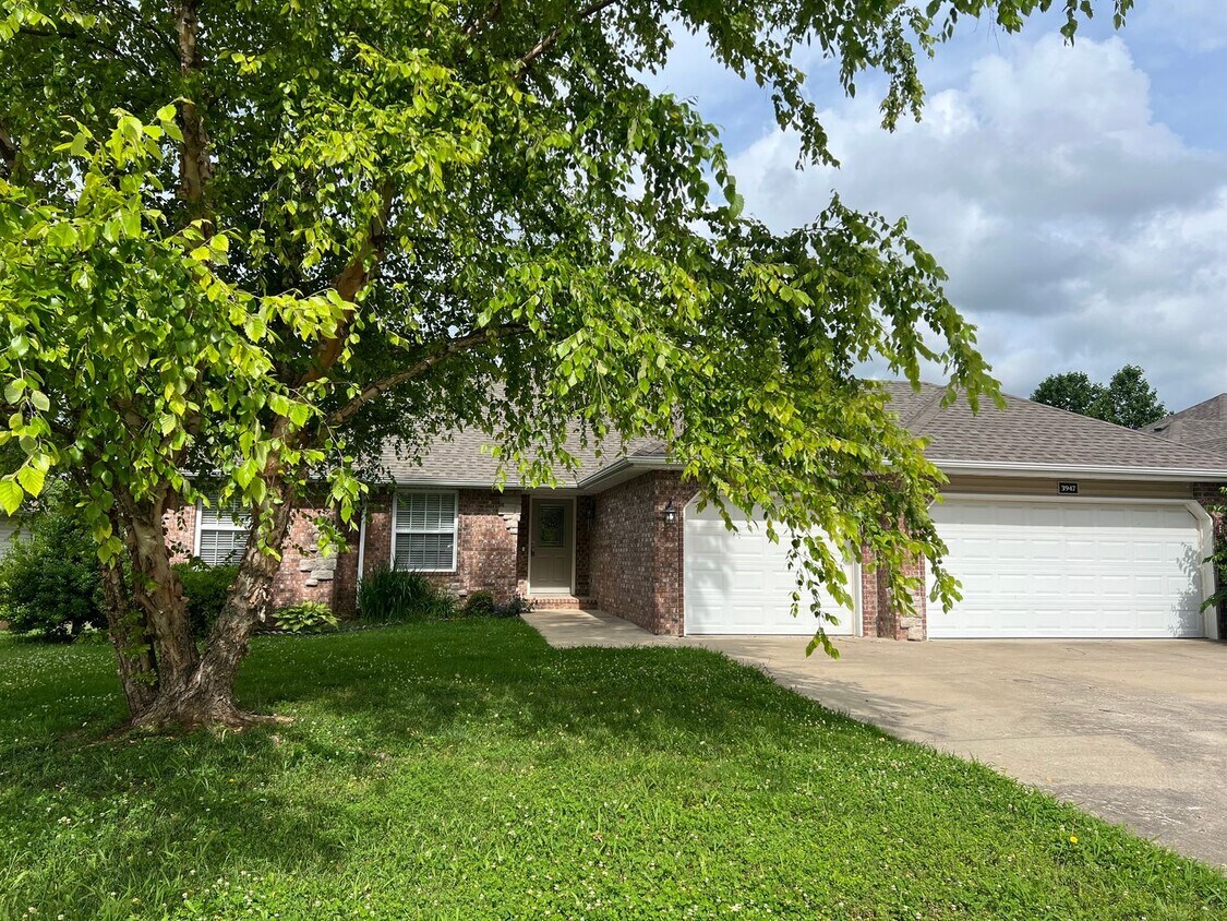 Foto del edificio - COMING SOON! 3 Bed / 2 Bath in Southwest Timbers