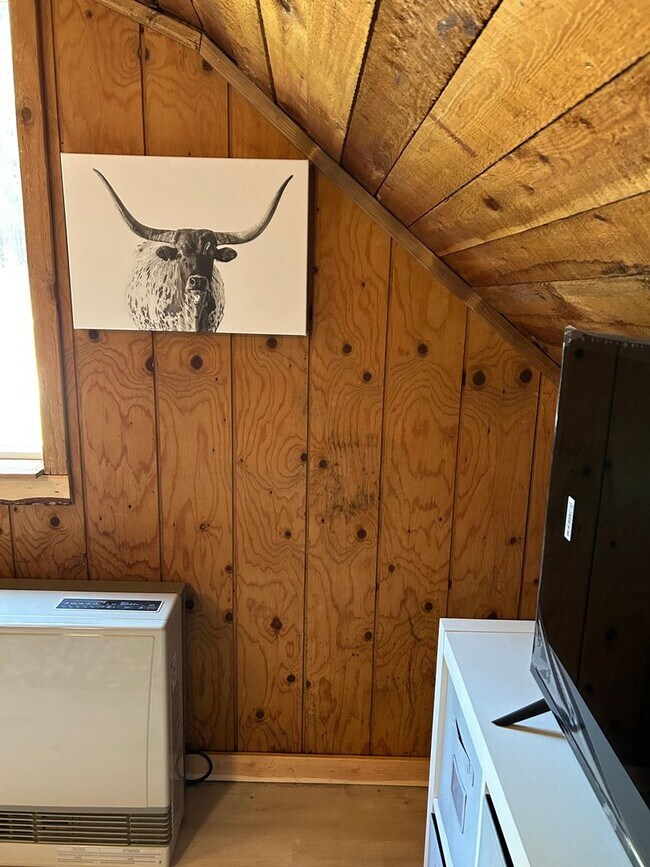 Foto del edificio - Furnished unit