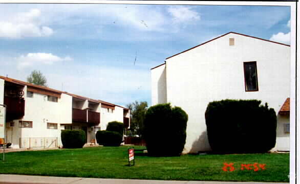 Building Photo - Elk Mountain Apartments