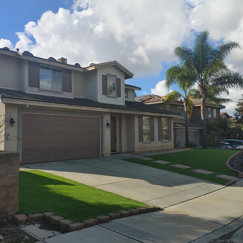 Foto principal - 382 Edgewater Dr