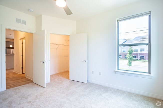McKenzie- 2BR, 2BA - The Lofts at Meadowcreek