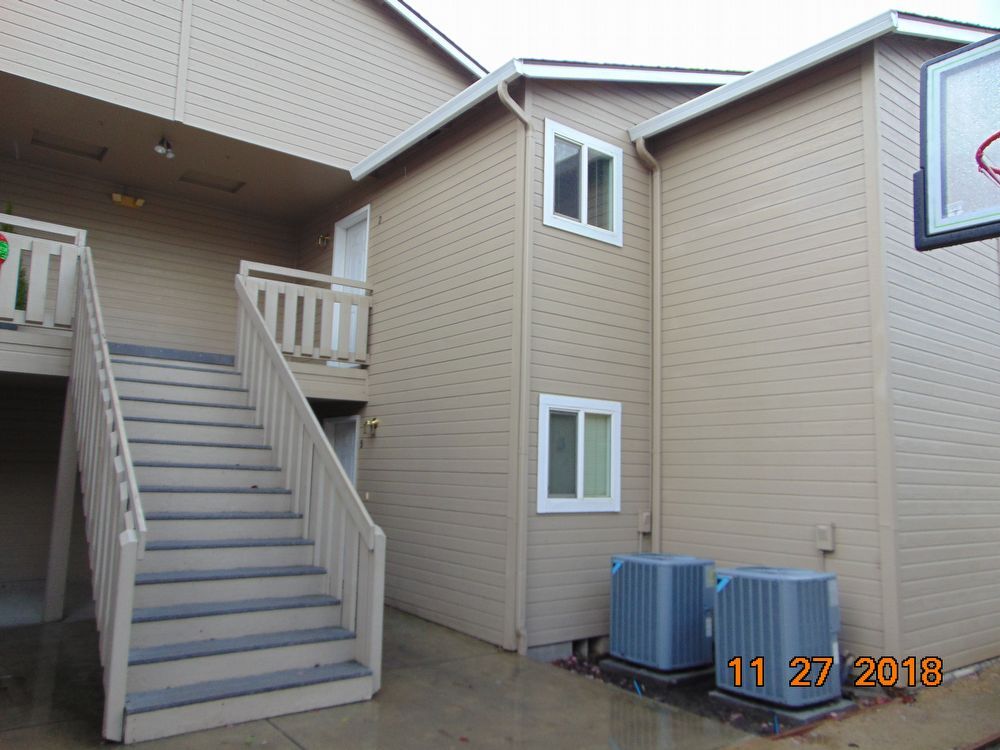 Primary Photo - East Medford 2-Bedroom Apartment