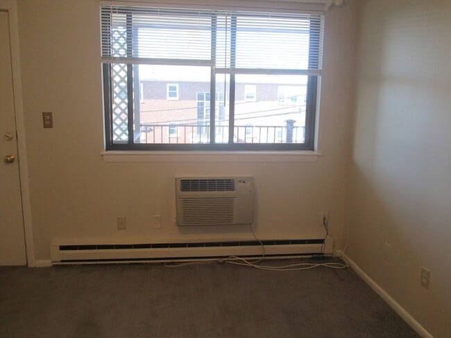 Building Photo - 6 Arizona Terrace
