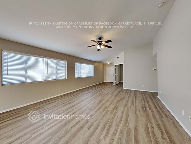 Foto del edificio - 10802 W Rio Vista Ln