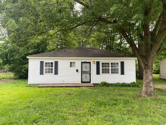 Building Photo - 4889 Montgomery Rd
