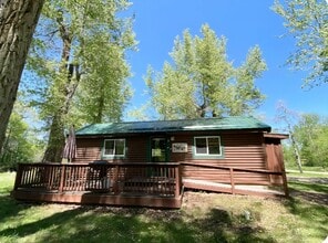 Building Photo - 135 Hideaway Dr