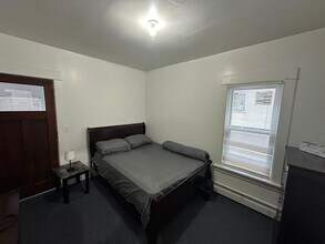 Building Photo - 26 Pine Ridge Terrace