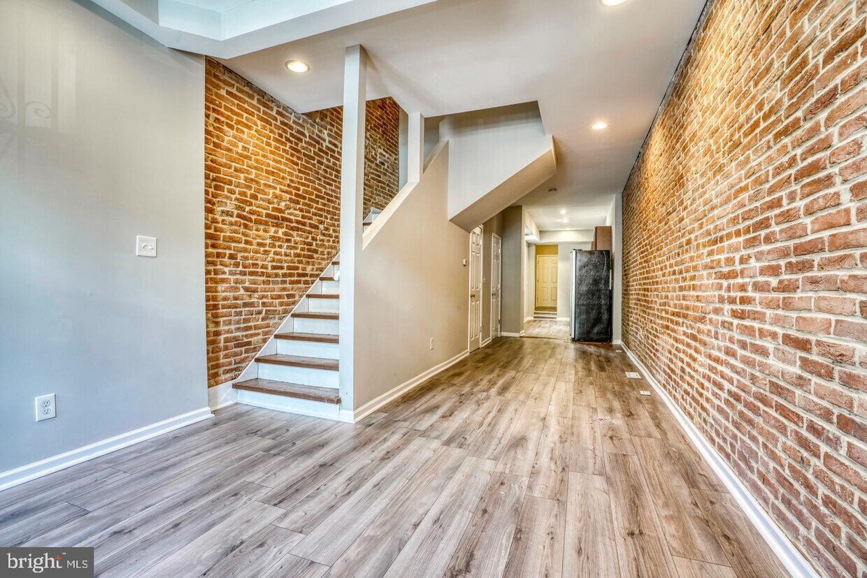 Foto principal - 2131 Jefferson St