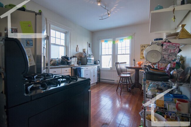 Building Photo - Amazing 3 bed in Cambridge... Don't miss out!!!