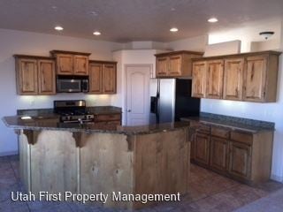 Building Photo - 3 br, 2 bath House - 2416 W 920 N.