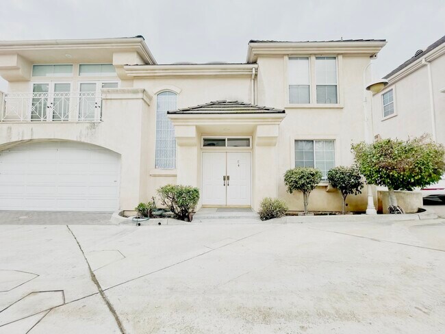 Building Photo - 436 Sefton Ave