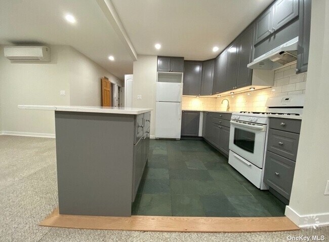 Foto del edificio - 66-31 74th St