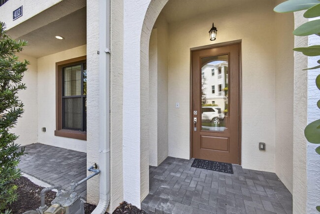 Building Photo - 4113 Faraday Wy