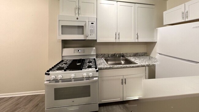 Foto del edificio - Modern 2 Bedroom Home for Rent in Upper Darby