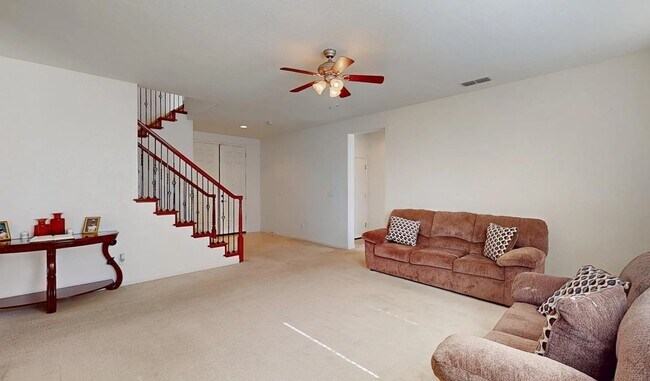 Foto del edificio - 1720 Hicks Ave