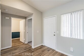 Building Photo - 32021 Avenue E