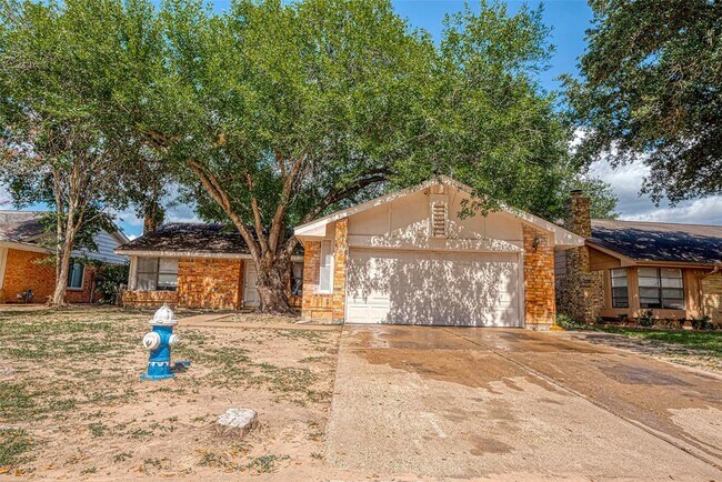 Foto del edificio - 2226 Gray Hawk Ln