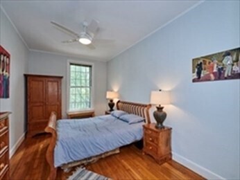 Building Photo - 354 Beacon St