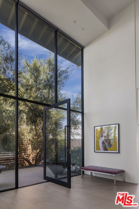 Foto del edificio - 3337 Beverly Ranch Rd