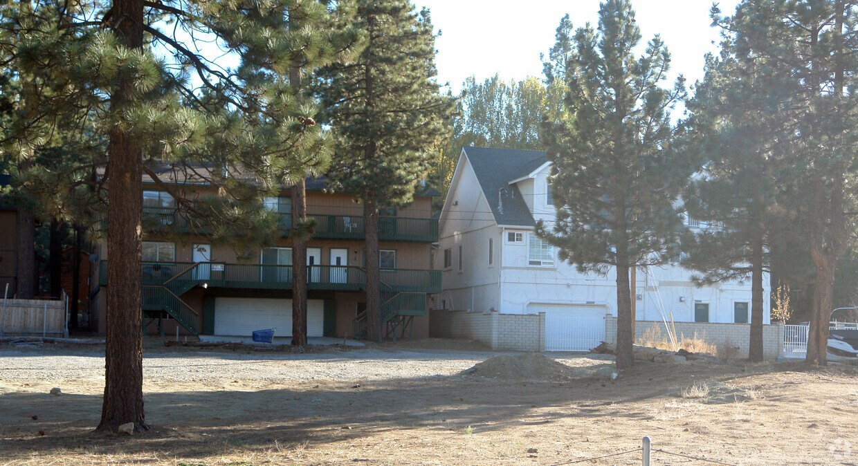 Foto del edificio - 41764 Brownie Ln
