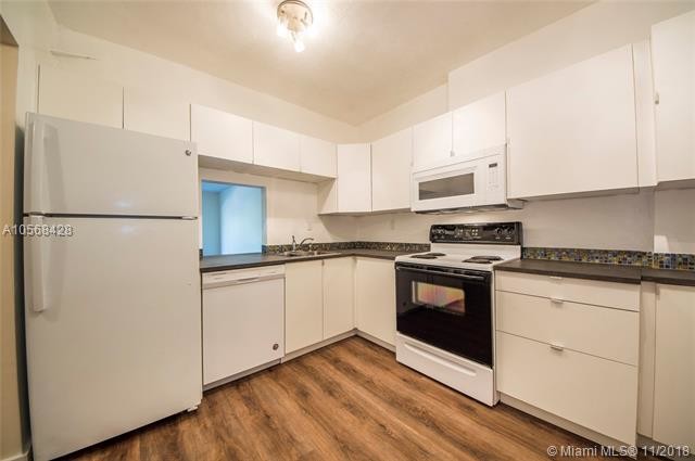 Building Photo - 9159 SW 77th Ave